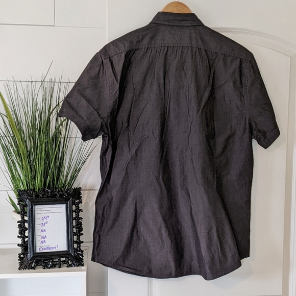 Express Dark Gray Short Sleeve Button Down Shirt Sz XL - Picture 2 of 6